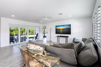 8585 SE Palm Street, Hobe Sound, FL 33455 - Photo 8