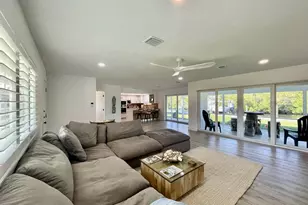8585 SE Palm St, Hobe Sound, FL 33455 - Photo 10