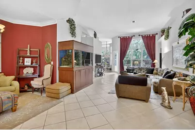 8106 N Savannah Circle, Davie, FL 33328 - Photo 4