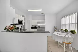 14215 SW 156th Ave N, Miami, FL 33196 - Photo 16