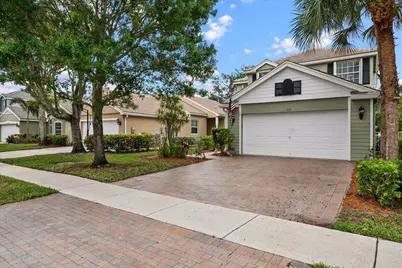 135 Hamilton Terrace, West Palm Beach, FL 33414 - Photo 2