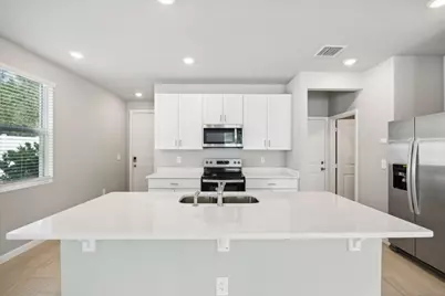 394 Salisbury Circle, Fort Pierce, FL 34982 - Photo 6