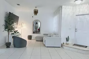 11487 Blue Violet Ln, Royal Palm Beach, FL 33411 - Photo 6