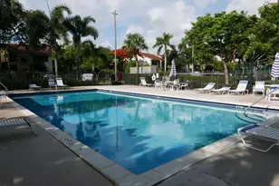 227 City View Dr, Fort Lauderdale, FL 33311 - Photo 30