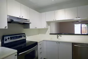 227 City View Dr, Fort Lauderdale, FL 33311 - Photo 6