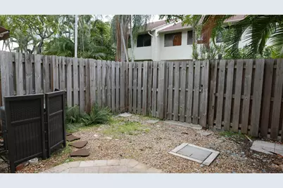 227 City View Drive, Fort Lauderdale, FL 33311 - Photo 16