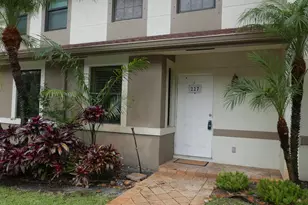 227 City View Dr, Fort Lauderdale, FL 33311 - Photo 2