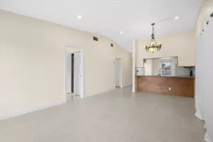 5540 S Lakewood Cir Circle S, Margate, FL 33063 - Photo 8
