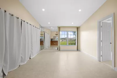 5540 S Lakewood Cir Circle S #F, Margate, FL 33063 - Photo 6