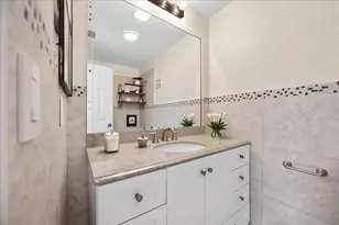 5540 S Lakewood Cir Circle S, Margate, FL 33063 - Photo 18
