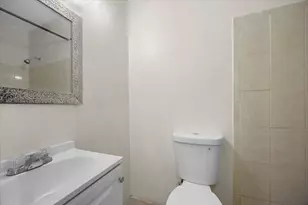 5540 S Lakewood Cir Circle S, Margate, FL 33063 - Photo 32
