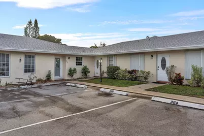 386 Bennington Lane, Lake Worth, FL 33467 - Photo 14