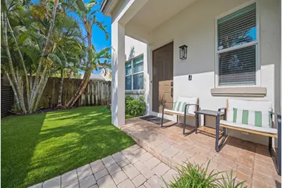 417 SW 8th Street, Fort Lauderdale, FL 33315 - Photo 2