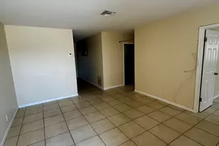 2824 N Dixie Hwy, Boca Raton, FL 33431 - Photo 2