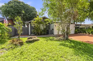 358 SW 32nd Terrace, Deerfield Beach, FL 33442 - Photo 4