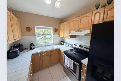 208 NW Avenue H Place, Belle Glade, FL 33430 - Photo 4