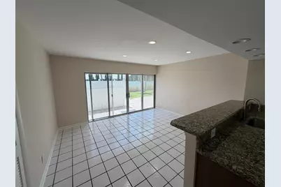 499 W Conference Drive, Boca Raton, FL 33486 - Photo 10
