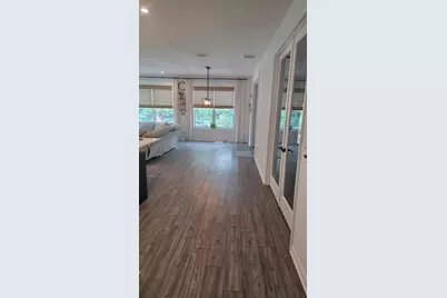 6668 Pointe Of Woods Drive, West Palm Beach, FL 33413 - Photo 14