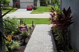 6668 Pointe of Woods Dr, West Palm Beach, FL 33413 - Photo 10