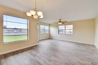 1475 Lake Mango Way, West Palm Beach, FL 33406 - Photo 10
