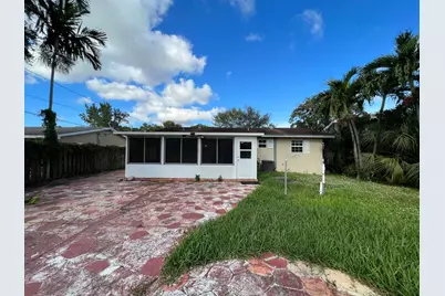 2448 SW 42nd Terrace, Fort Lauderdale, FL 33317 - Photo 2