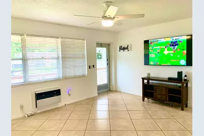 123 Canterbury E, West Palm Beach, FL 33417 - Photo 14