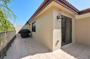 430 NE 7th Ave, Fort Lauderdale, FL 33301 - Photo 28
