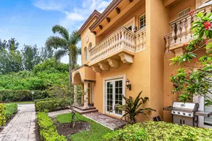 210 NE 69th Cir, Boca Raton, FL 33487 - Photo 2