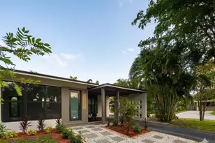 2513 NW 8th Ave, Fort Lauderdale, FL 33311 - Photo 2
