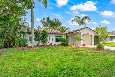 638 SW 4th Avenue, Boynton Beach, FL 33426 - Photo 2