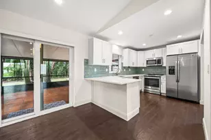 638 SW 4th Ave, Boynton Beach, FL 33426 - Photo 10