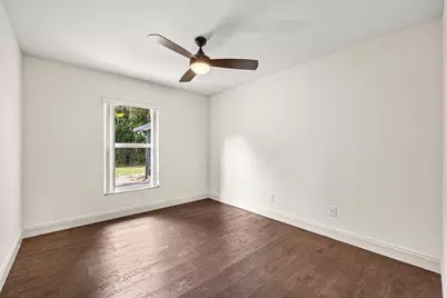 638 SW 4th Avenue, Boynton Beach, FL 33426 - Photo 18