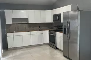 219 NW Biltmore St, Port Saint Lucie, FL 34983 - Photo 4