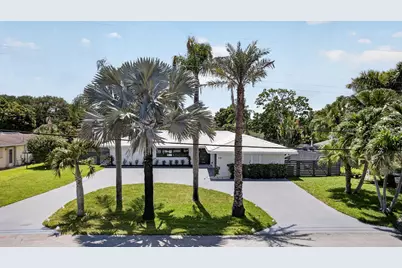 8111 W Lake Drive, Lake Clarke Shores, FL 33406 - Photo 10