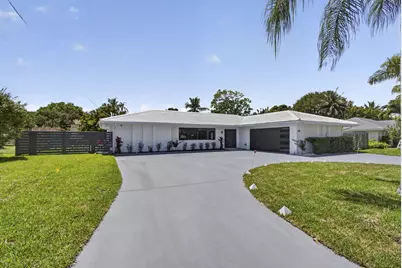 8111 W Lake Drive, Lake Clarke Shores, FL 33406 - Photo 2