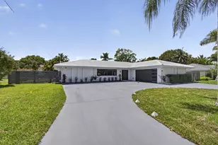8111 W Lake Dr, Lake Clarke Shores, FL 33406 - Photo 2