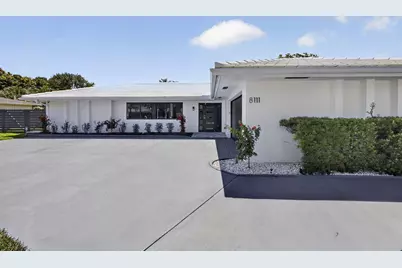 8111 W Lake Drive, Lake Clarke Shores, FL 33406 - Photo 6