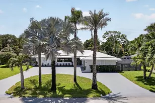 8111 W Lake Dr, Lake Clarke Shores, FL 33406 - Photo 10