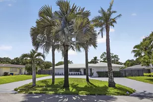 8111 W Lake Dr, Lake Clarke Shores, FL 33406 - Photo 8