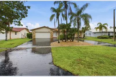 8386 Shadow Wood Boulevard, Coral Springs, FL 33071 - Photo 2