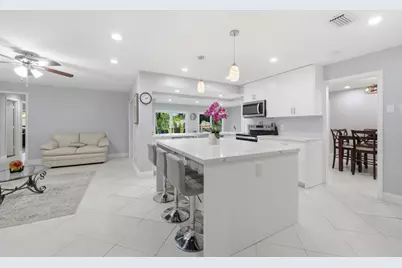 8386 Shadow Wood Boulevard, Coral Springs, FL 33071 - Photo 12