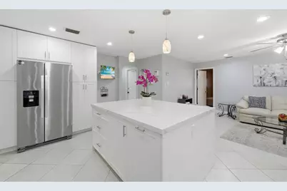 8386 Shadow Wood Boulevard, Coral Springs, FL 33071 - Photo 14
