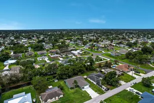 362 SE Crosspoint Dr, Port Saint Lucie, FL 34983 - Photo 38