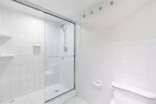 2816 N 46th Ave, Hollywood, FL 33021 - Photo 32
