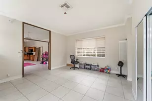 10710 NW 54th Pl, Coral Springs, FL 33076 - Photo 18