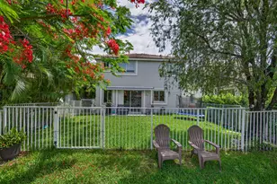 1374 Canary Island Dr, Weston, FL 33327 - Photo 44