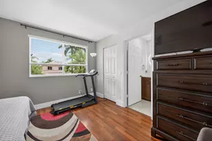 1374 Canary Island Dr, Weston, FL 33327 - Photo 32