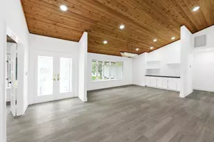 3185 St James Dr, Boca Raton, FL 33434 - Photo 4