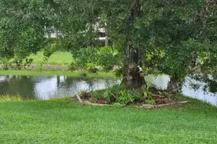 552 SW Calamondin Way Way SW, Vero Beach, FL 32968 - Photo 12