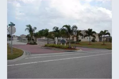 552 SW Calamondin Way Way SW, Vero Beach, FL 32968 - Photo 2